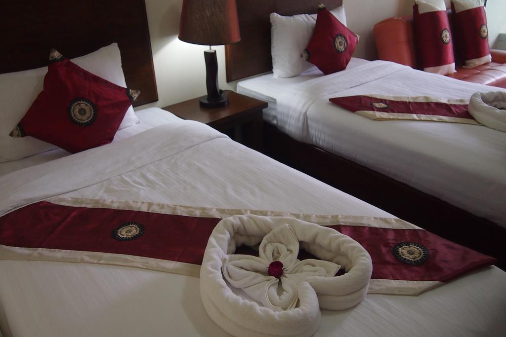 Ruen Narisra Resort Sukhothaï Extérieur photo