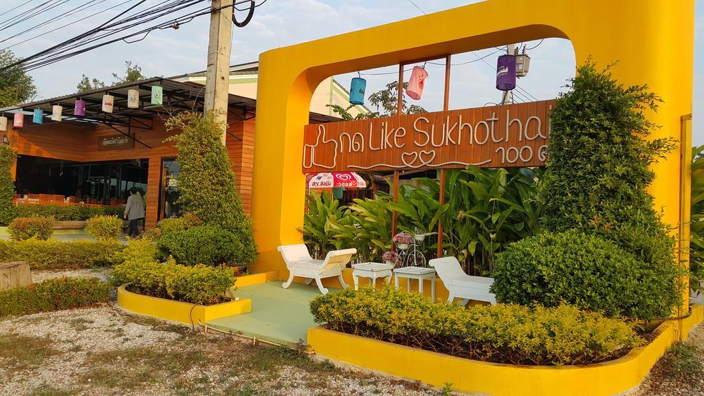 Ruen Narisra Resort Sukhothaï Extérieur photo