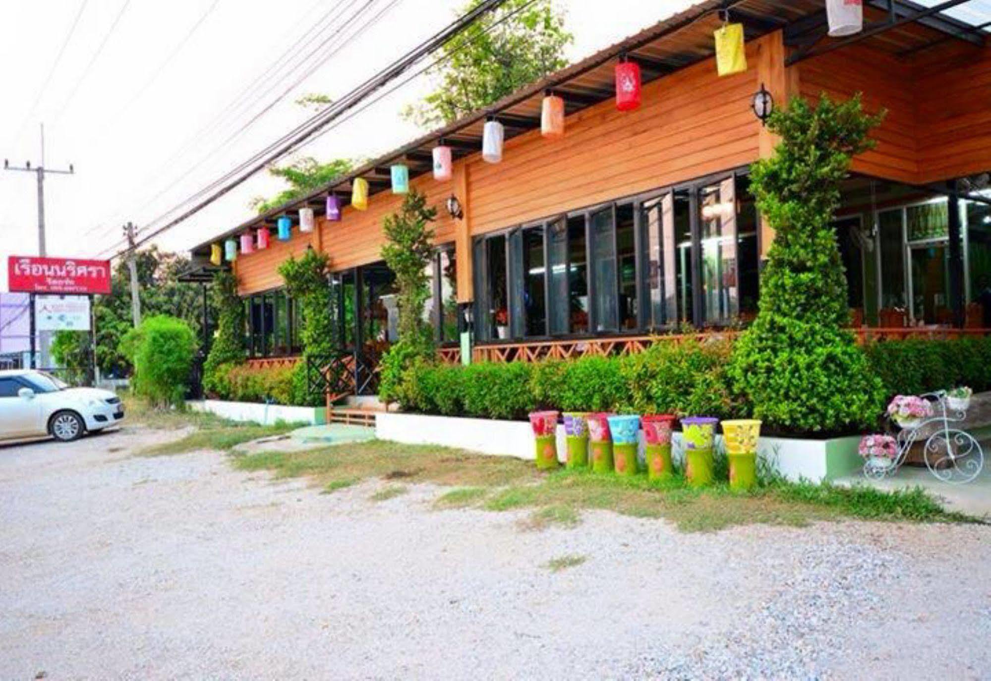 Ruen Narisra Resort Sukhothaï Extérieur photo