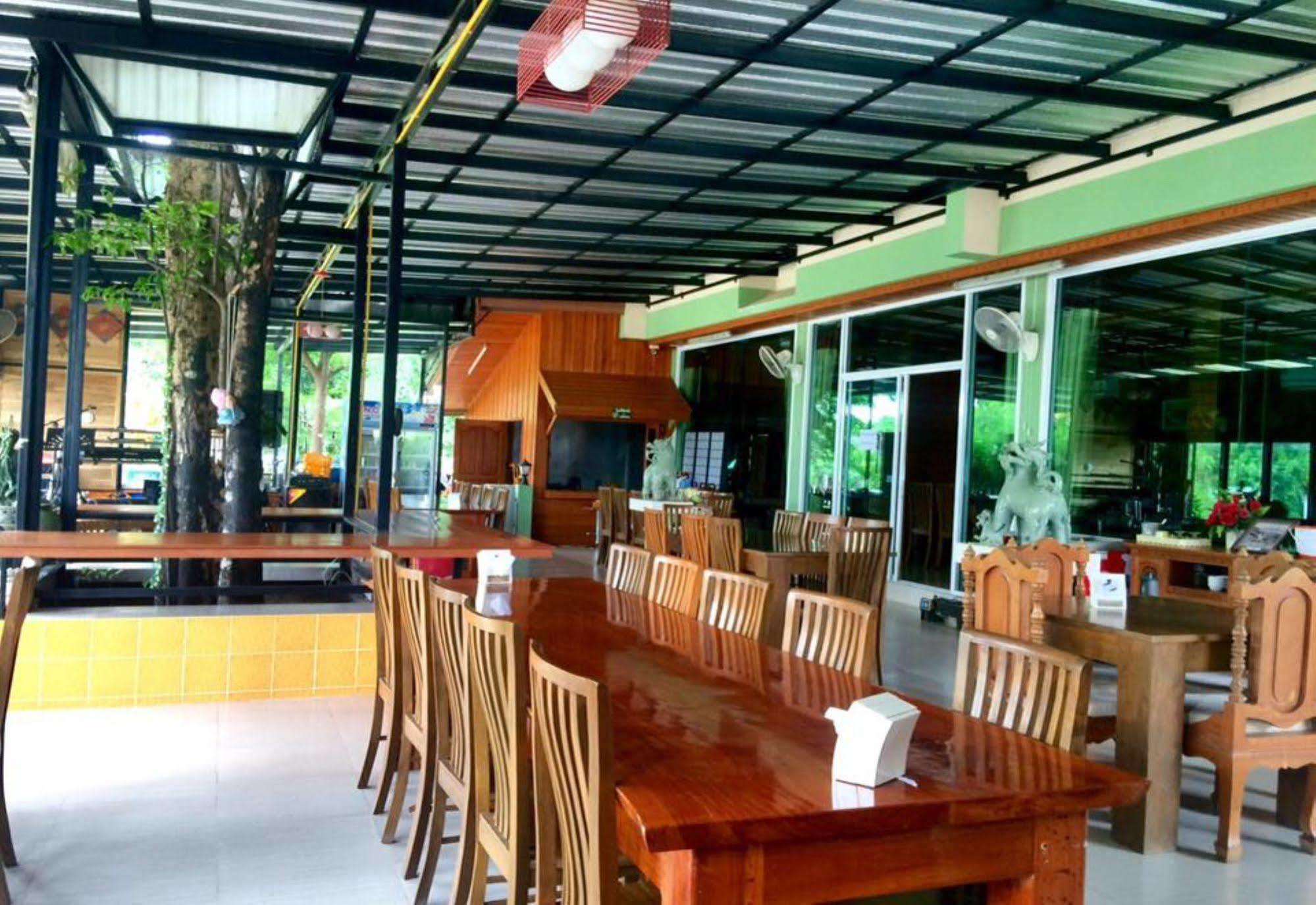 Ruen Narisra Resort Sukhothaï Extérieur photo