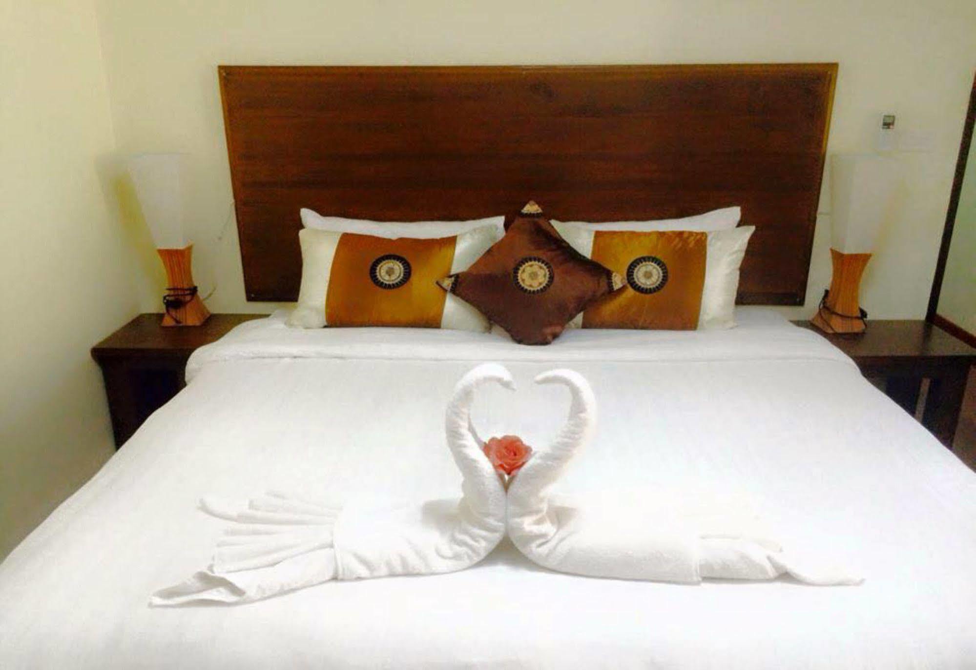 Ruen Narisra Resort Sukhothaï Extérieur photo