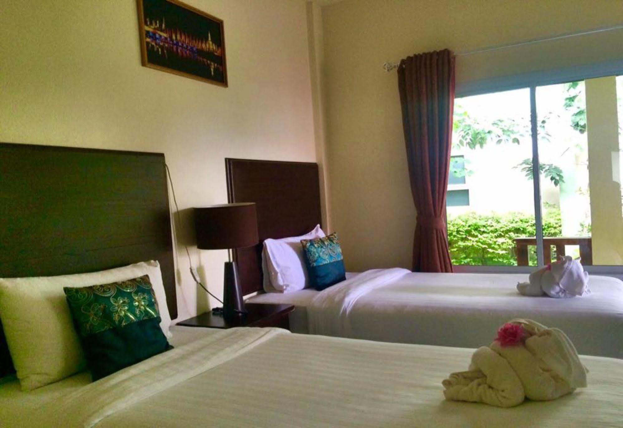 Ruen Narisra Resort Sukhothaï Extérieur photo