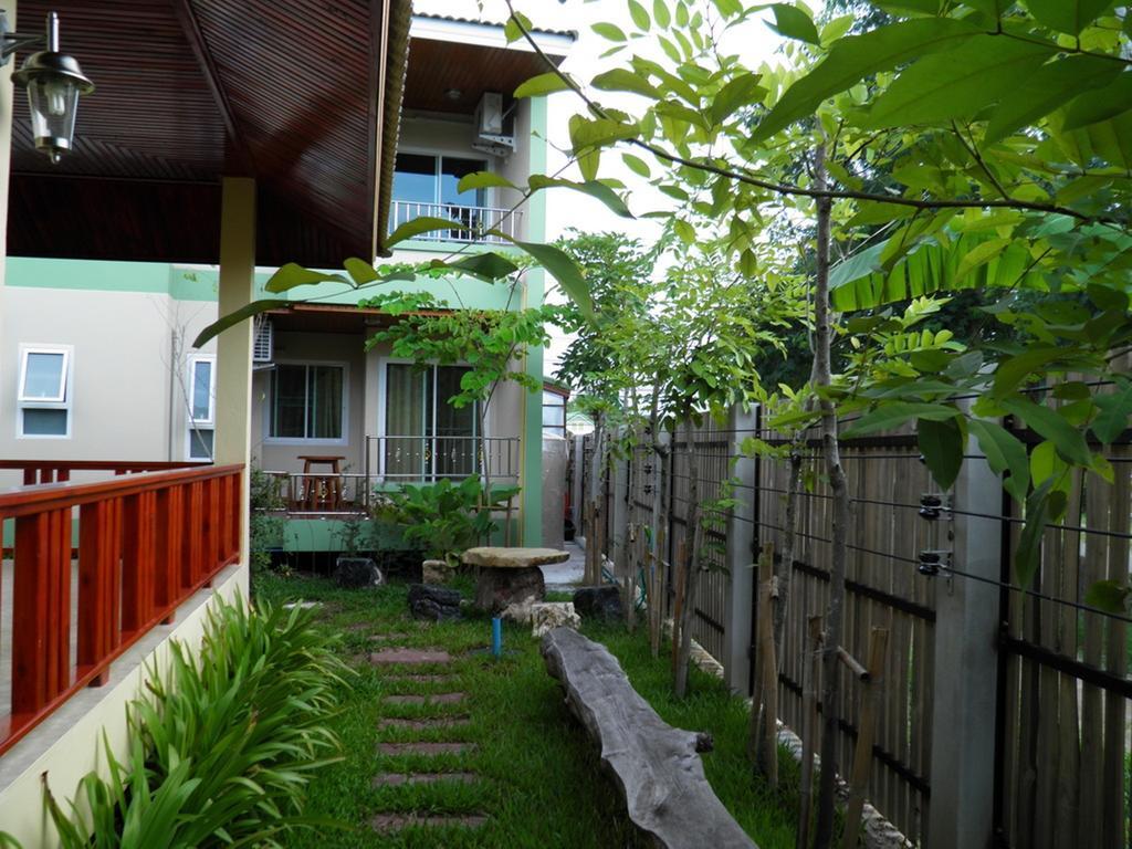 Ruen Narisra Resort Sukhothaï Extérieur photo
